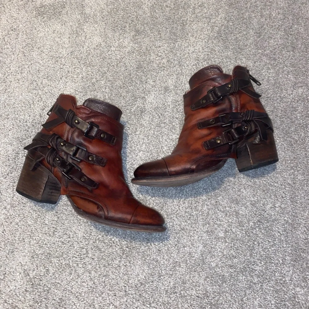 Freebird FB-Circe Ankle Boots - Picture 2 of 16